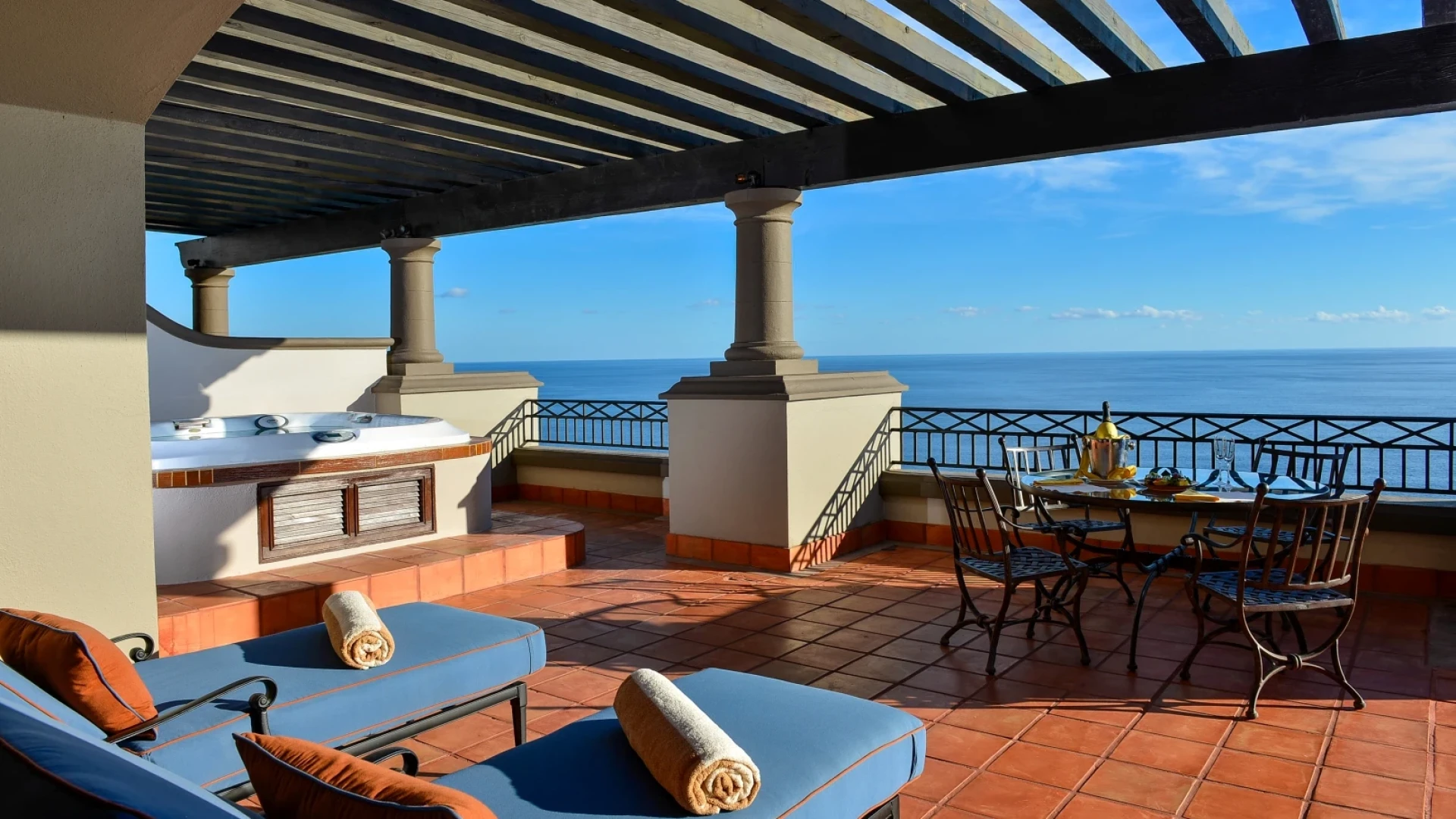 Super Executive Suite interior